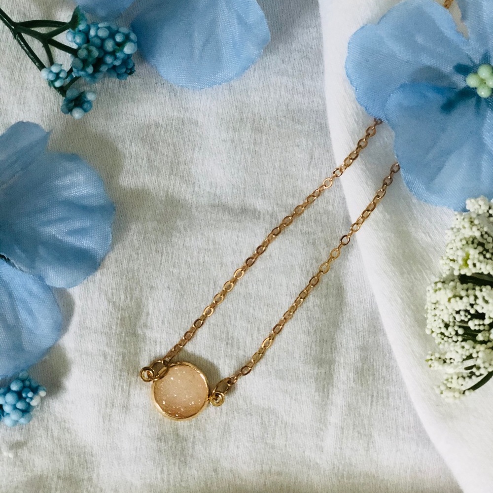 ✨The Corinne Necklace✨